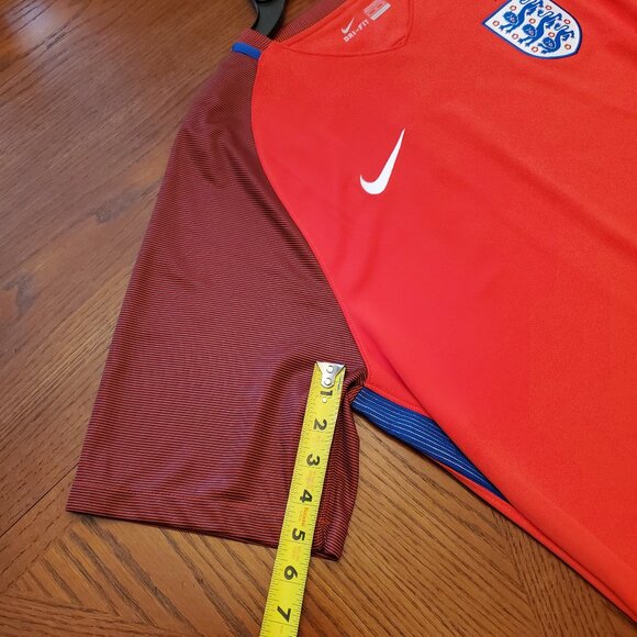 Nike Dri Fit XL 2016 England Soccer Jersey - Picture 11 of 12